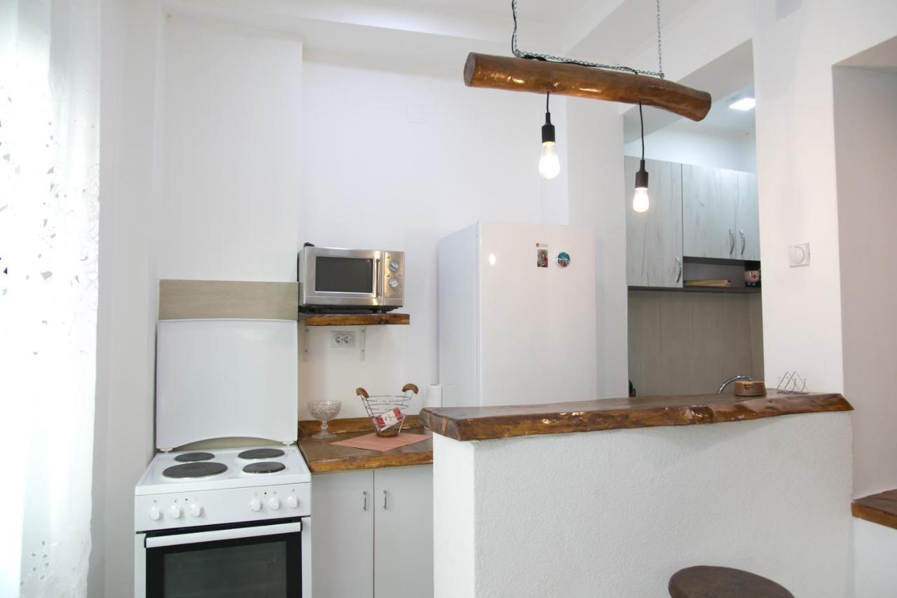 Kolev Apartments - Two Bedroom Cozy Central Apartment Üsküp Dış mekan fotoğraf
